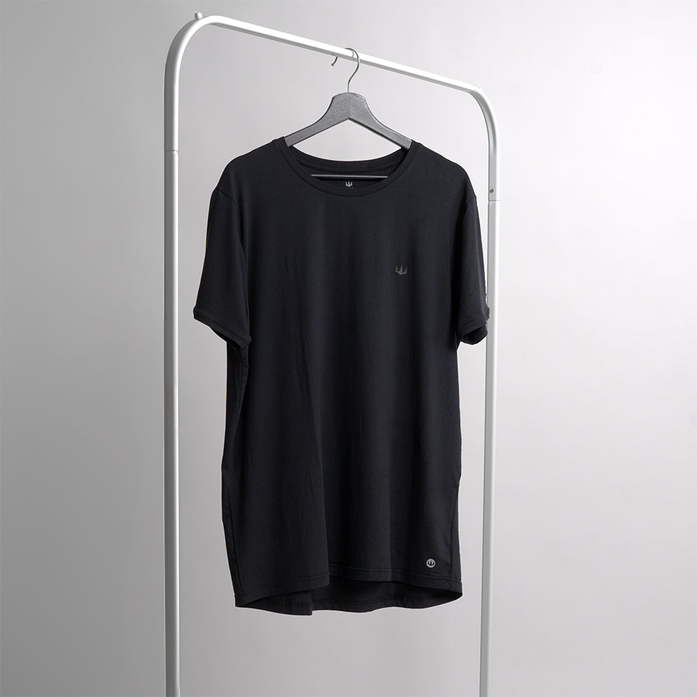 Polera Negra con mangas